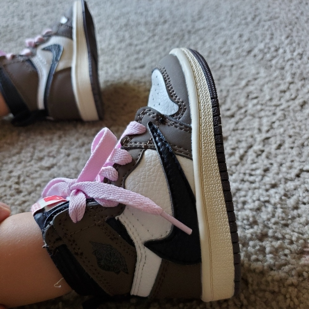 Custom Made Travis Scott Air Jordan 1 Size 7K